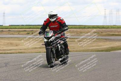 media/Apr-26-2024-TrackDaz (Fri) [[c4b677d280]]/C Group/140pm (Wheelie Bump)/